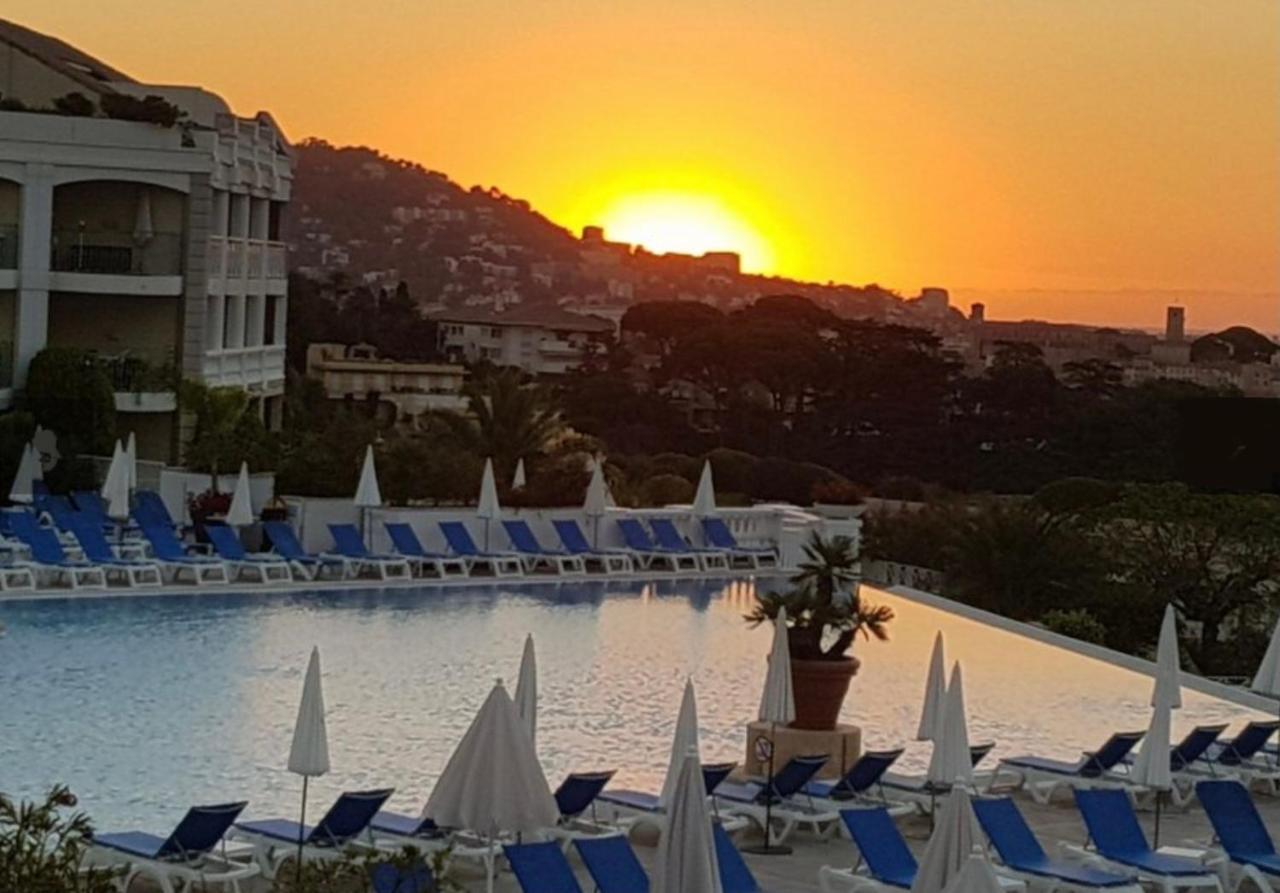 Exceptionnel Sur Cannes Vue Mer Piscine المظهر الخارجي الصورة