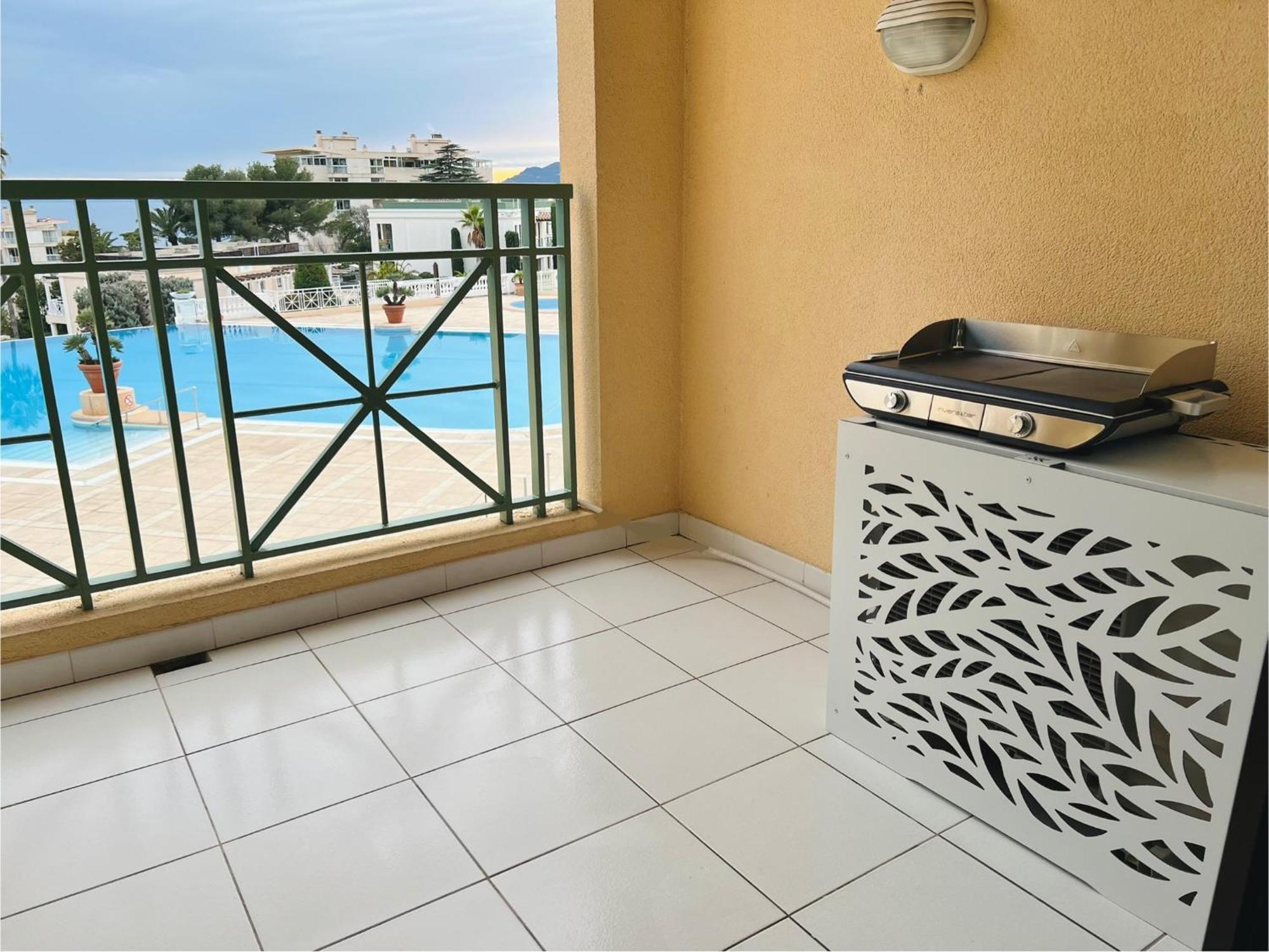Exceptionnel Sur Cannes Vue Mer Piscine المظهر الخارجي الصورة